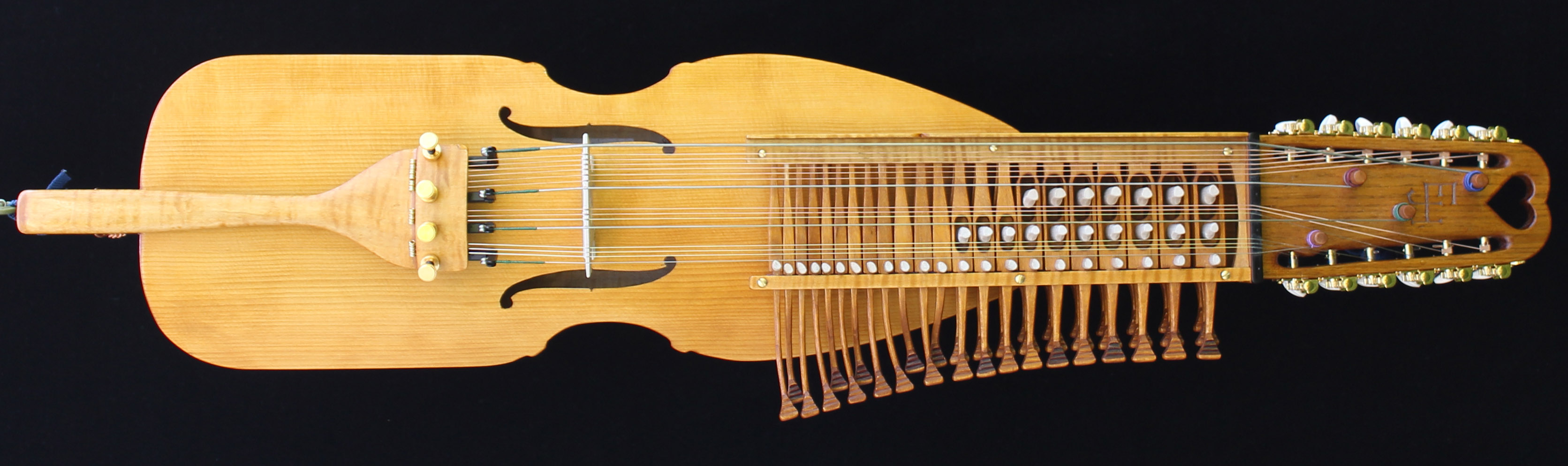 modern 3-rowed nyckelharpa